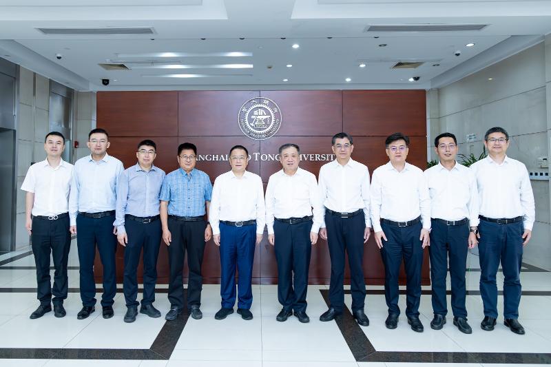 广东省委宣传部领导一行访问上海交大